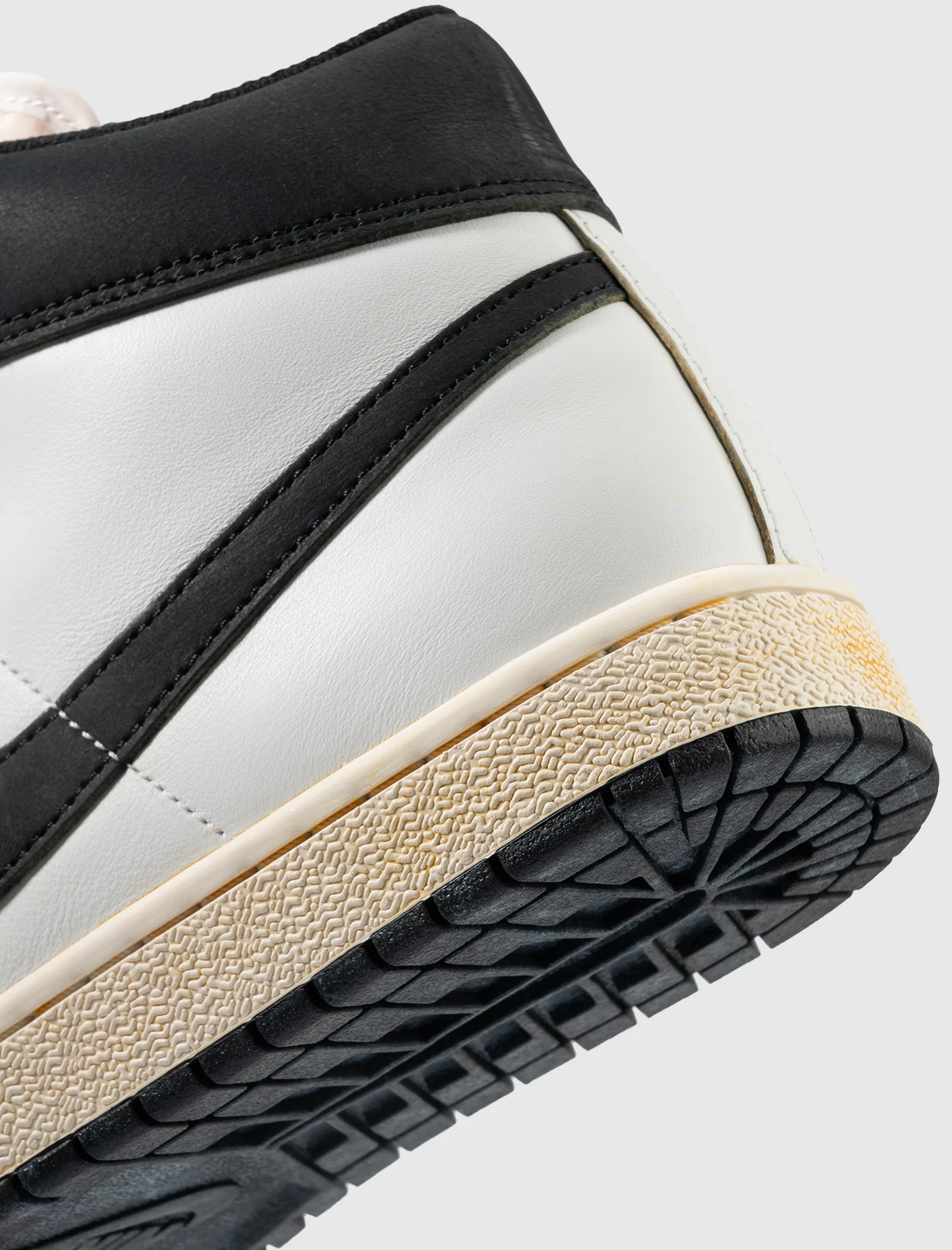 A MA MANIÉRE x JORDAN AIR SHIP SP "SUMMIT WHITE/BLACK" - Image 3