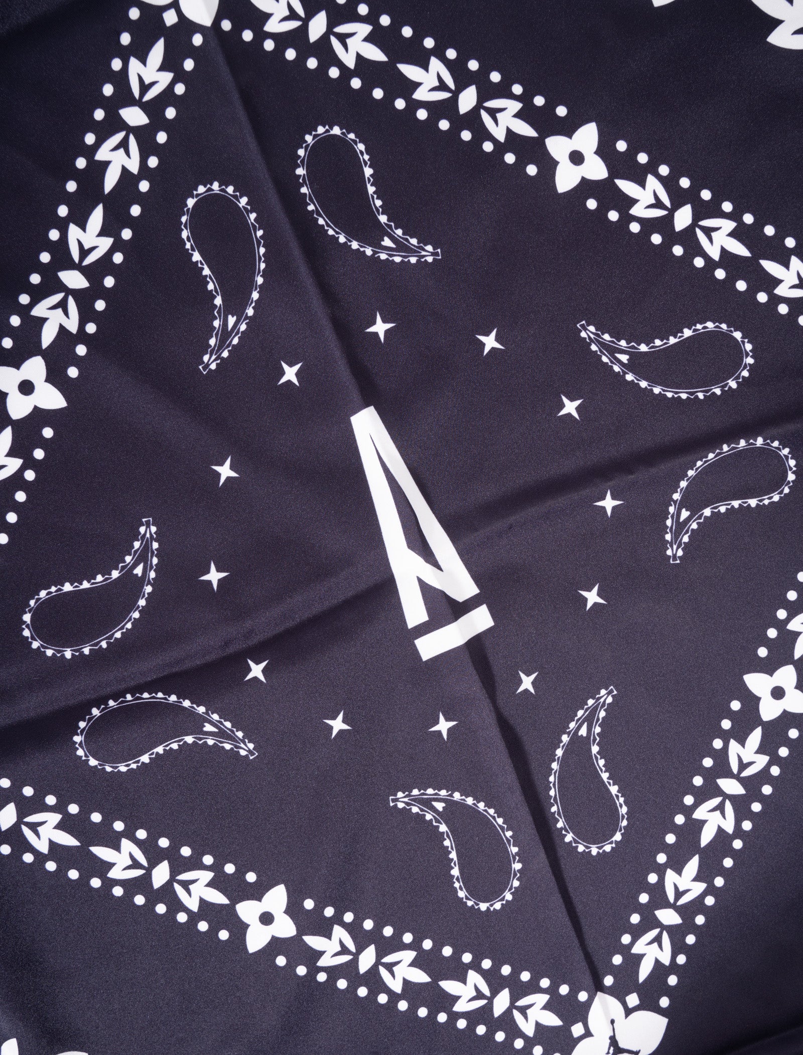 A MA MANIÉRE X JORDAN BRAND SCARF - Image 3