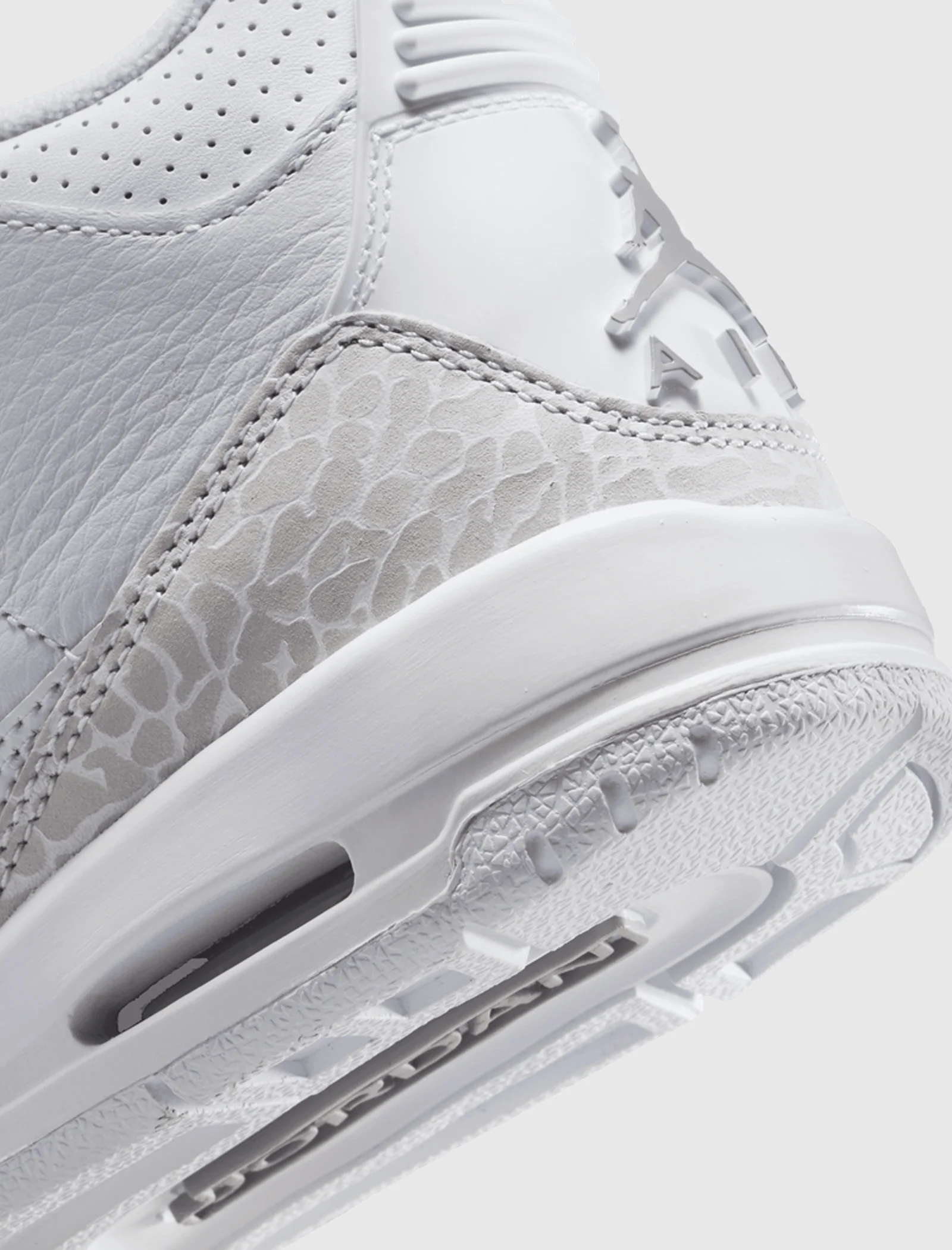 AIR JORDAN 3 "PURE MONEY" GS - Image 3