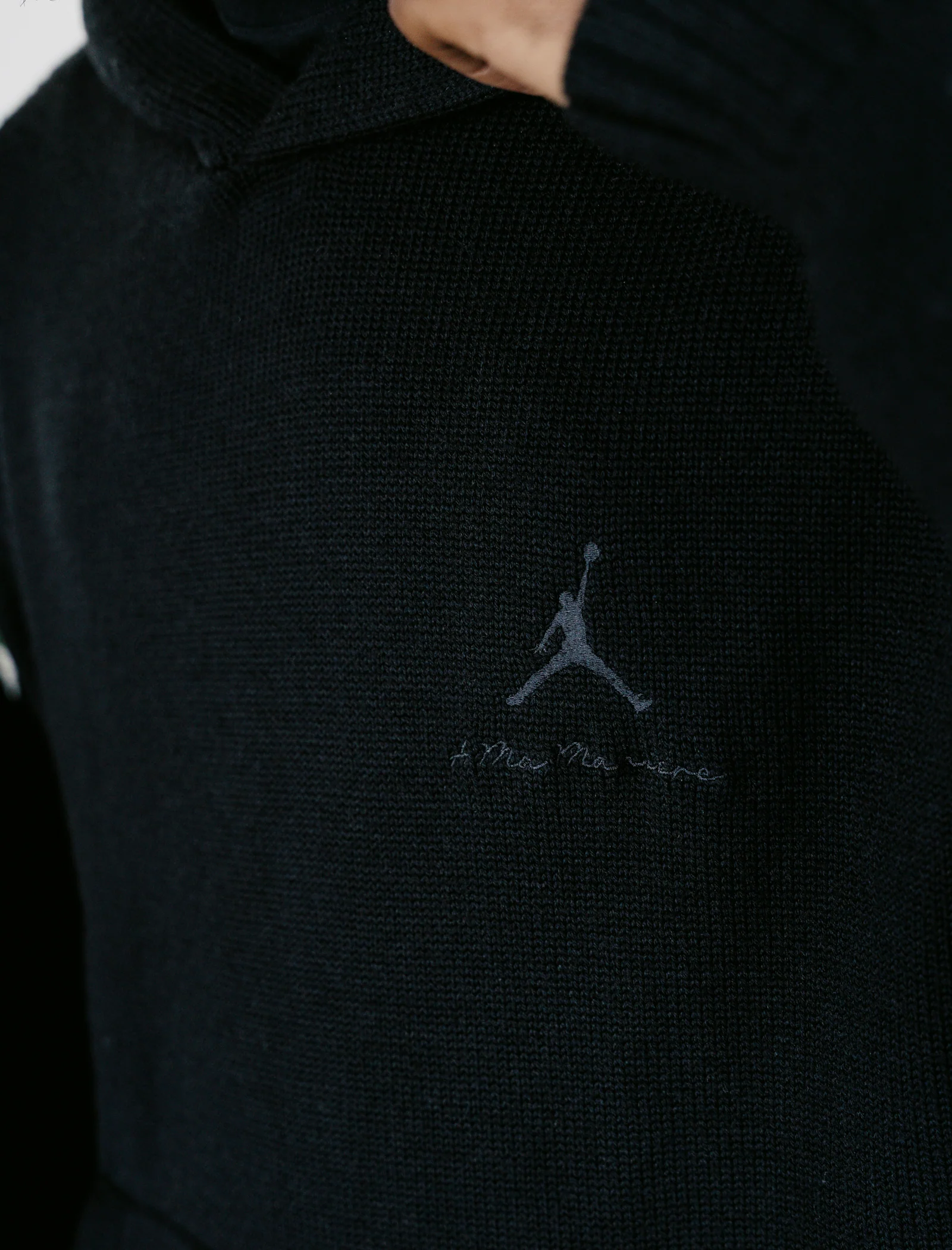 A MA MANIÉRE HOODIE SWEATER - Image 3