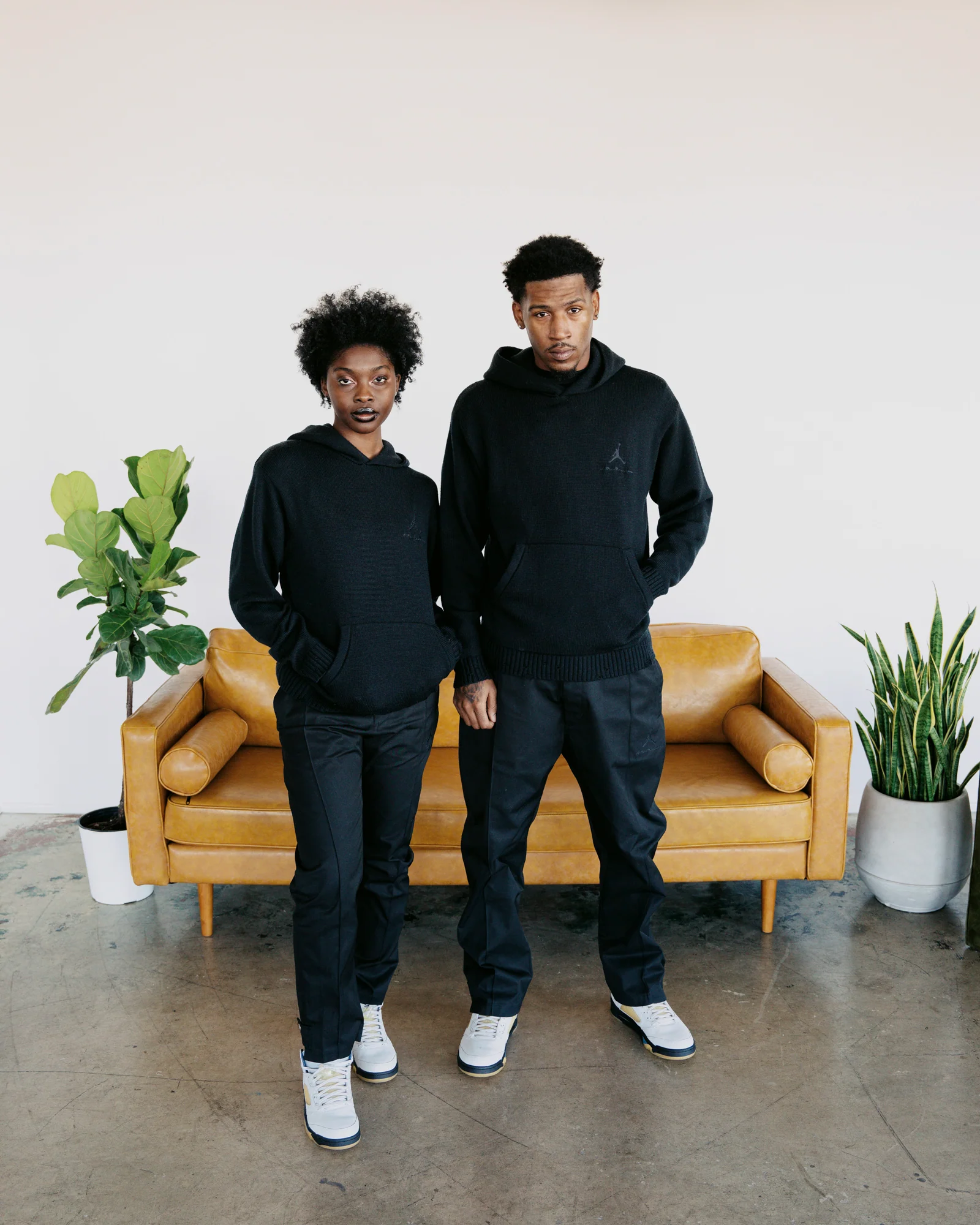 A MA MANIÉRE HOODIE SWEATER - Image 4