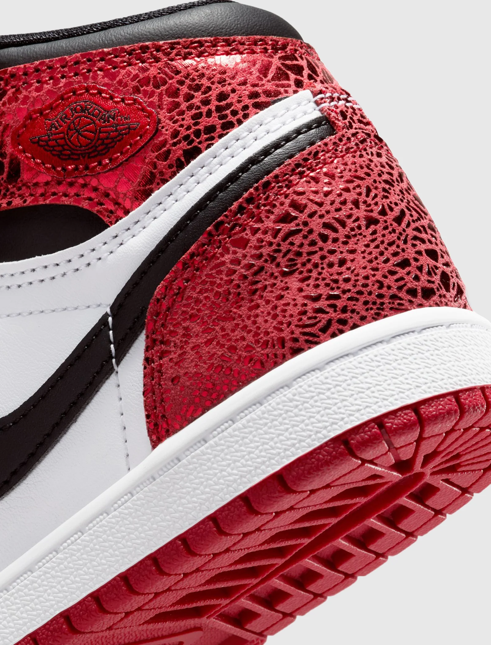 AIR JORDAN 1 HI OG "VARSITY RED" PS - Image 3